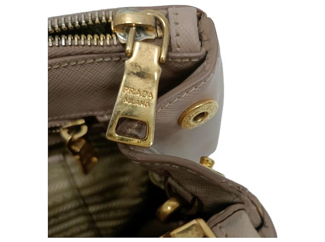 Borsa Tote Prada Medium Galleria Double Zip in pelle Saffiano beige Marrone Rosso - vista 8