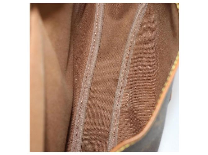 Louis Vuitton Saumur Monogram Canvas 30 Marrone - vista 5