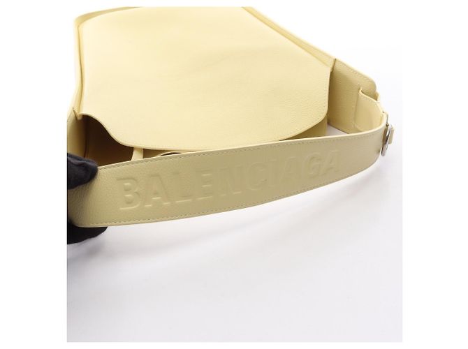 Borsa a tracolla 2-Way North-South Balenciaga Giallo - vista 11