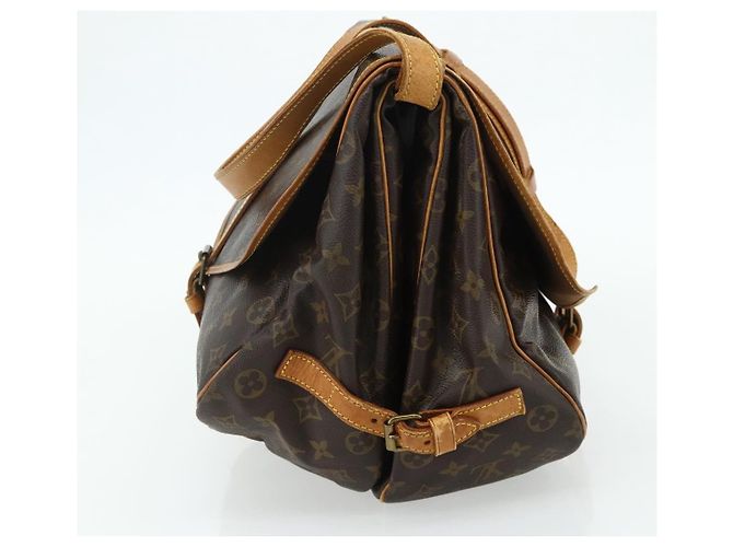 Louis Vuitton Saumur Monogram Canvas 35 Marrone - vista 4