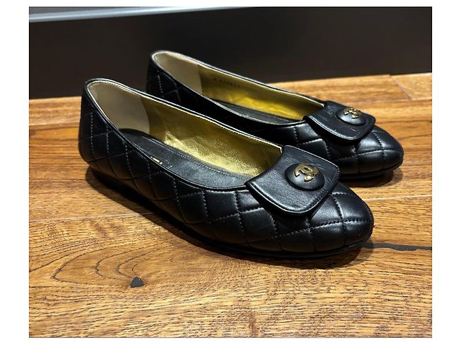 Chanel Bailarinas de piel acolchada Negro - vista 2