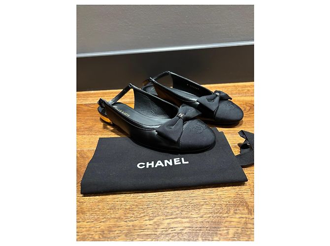 Chanel Ballerine Slingback in Tessuto e Pelle Nere Nero - vista 10