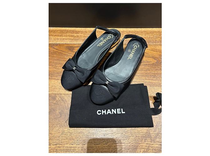 Chanel Ballerine Slingback in Tessuto e Pelle Nere Nero - vista 11