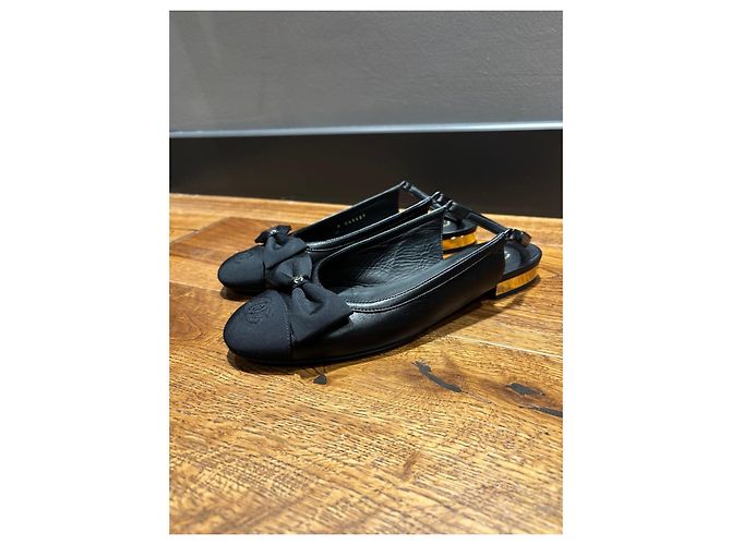 Chanel Ballerine Slingback in Tessuto e Pelle Nere Nero - vista 2