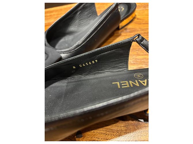 Chanel Ballerine Slingback in Tessuto e Pelle Nere Nero - vista 8