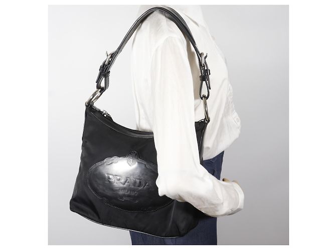 Borsa a tracolla in nylon Prada BR3212 Nero - vista 17