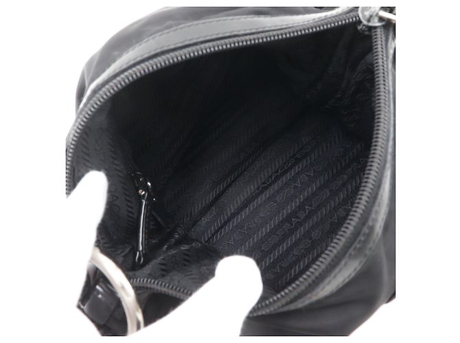 Borsa a tracolla in nylon Prada BR3212 Nero - vista 6
