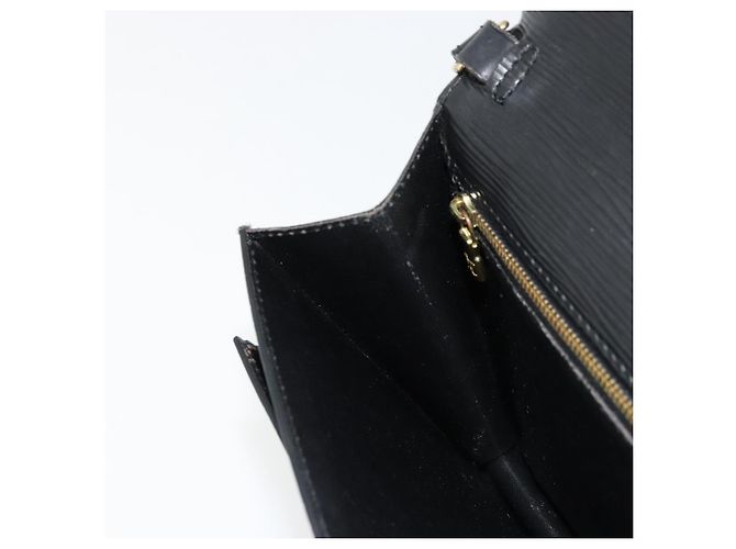 LOUIS VUITTON Epi Serie Dragonne Clutch Bag Black Noir M52612 LV Auth BA12736 Nero - vista 20