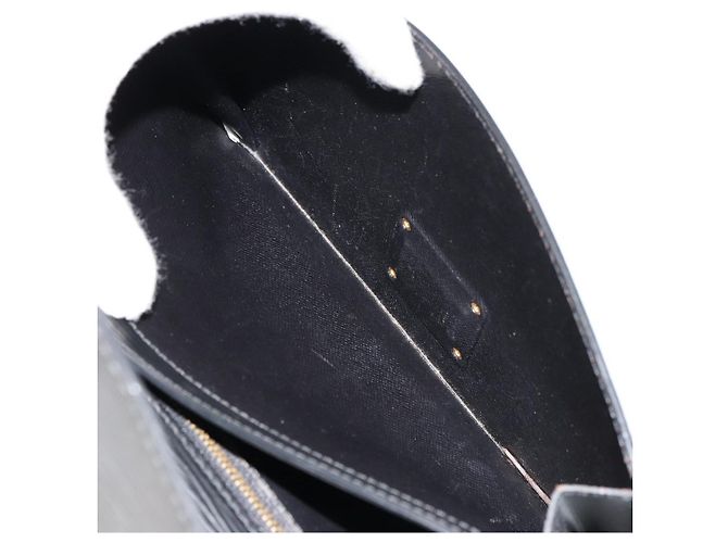 LOUIS VUITTON Epi Serie Dragonne Clutch Bag Black Noir M52612 LV Auth BA12736 Nero - vista 22
