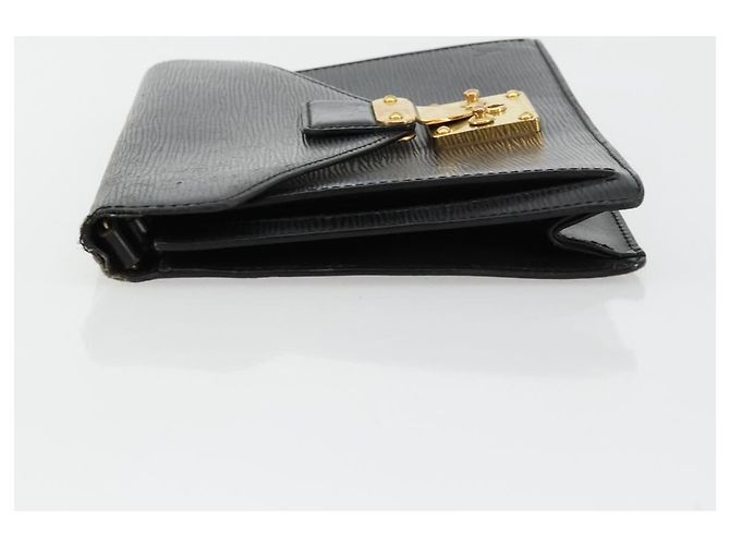 LOUIS VUITTON Epi Serie Dragonne Clutch Bag Black Noir M52612 LV Auth BA12736 Nero - vista 4