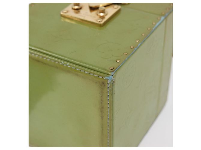 LOUIS VUITTON Vernis Bleecker Cosmetic Pouch Baby Blue M91003 Auth BA12747 Blu chiaro - vista 15