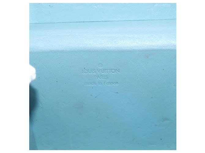 LOUIS VUITTON Vernis Bleecker Cosmetic Pouch Baby Blue M91003 Auth BA12747 Blu chiaro - vista 19