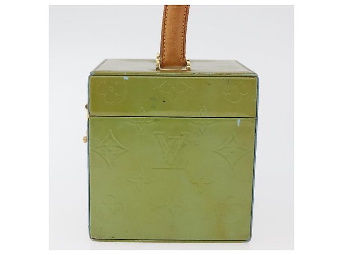 LOUIS VUITTON Vernis Bleecker Cosmetic Pouch Baby Blue M91003 Auth BA12747 Blu chiaro - vista 3