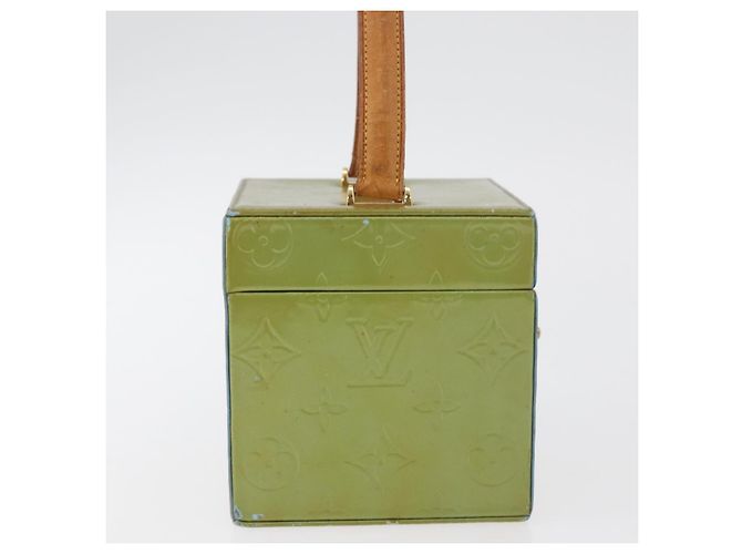LOUIS VUITTON Vernis Bleecker Cosmetic Pouch Baby Blue M91003 Auth BA12747 Blu chiaro - vista 4