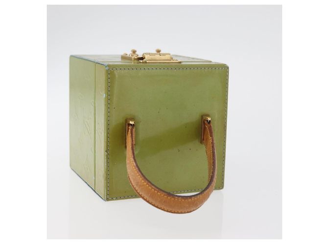 LOUIS VUITTON Vernis Bleecker Cosmetic Pouch Baby Blue M91003 Auth BA12747 Blu chiaro - vista 6