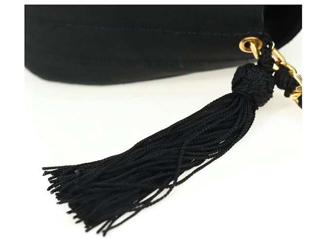 Borsa a tracolla CHANEL Half Moon Chain in raso nero e oro CC autentica 179055SAV D'oro - vista 19