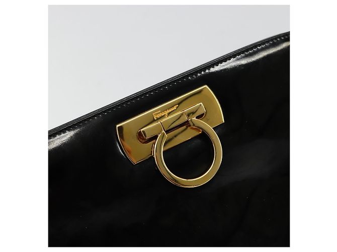 Salvatore Ferragamo Gancini Chain Bag Pelle vernice Nero Oro Auth bs35209 D'oro - vista 17