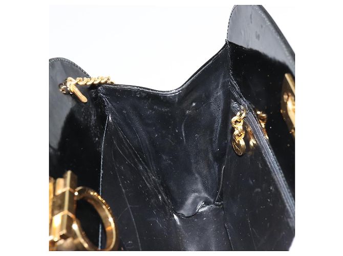 Salvatore Ferragamo Gancini Chain Bag Pelle vernice Nero Oro Auth bs35209 D'oro - vista 18