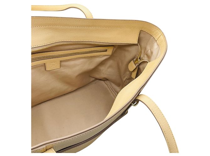 Borsa shopper tote MCM Wilder in pelle beige e pelle Visetos - vista 6