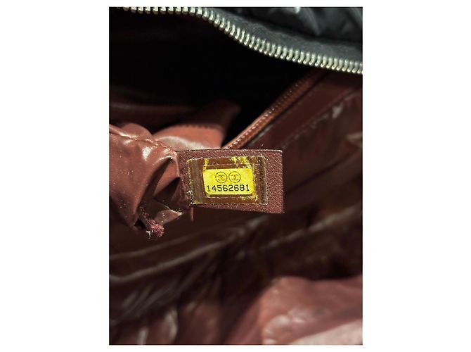 Chanel Borsa Tote in Nylon Trapuntato Nero - vista 10