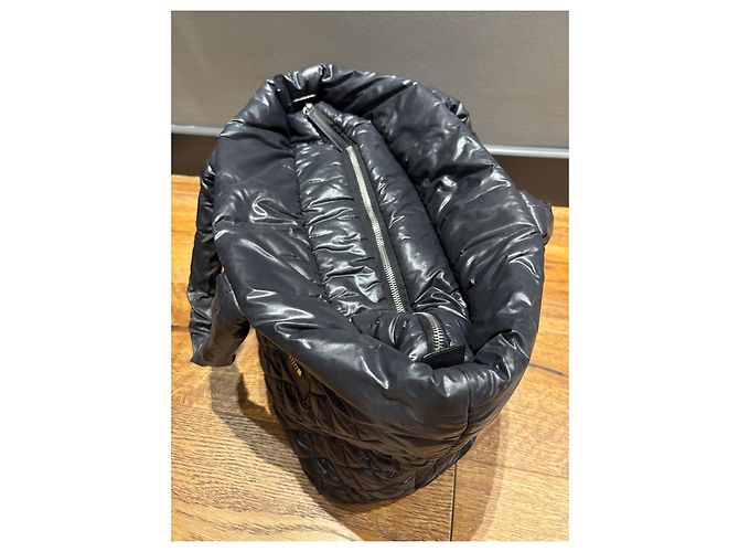 Chanel Borsa Tote in Nylon Trapuntato Nero - vista 13