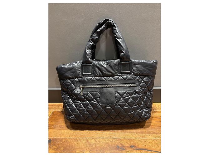 Chanel Borsa Tote in Nylon Trapuntato Nero - vista 2