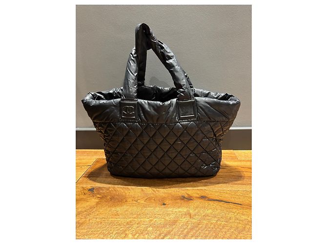 Chanel Borsa Tote in Nylon Trapuntato Nero - vista 6
