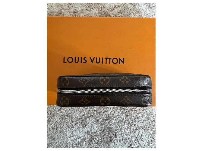 Organizer Louis Vuitton Beauty Case Monogram 26 Marrone Monogramma - vista 2