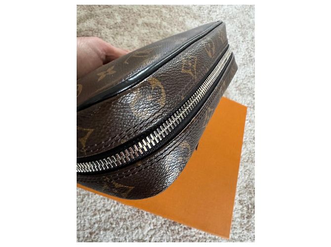 Organizer Louis Vuitton Beauty Case Monogram 26 Marrone Monogramma - vista 7
