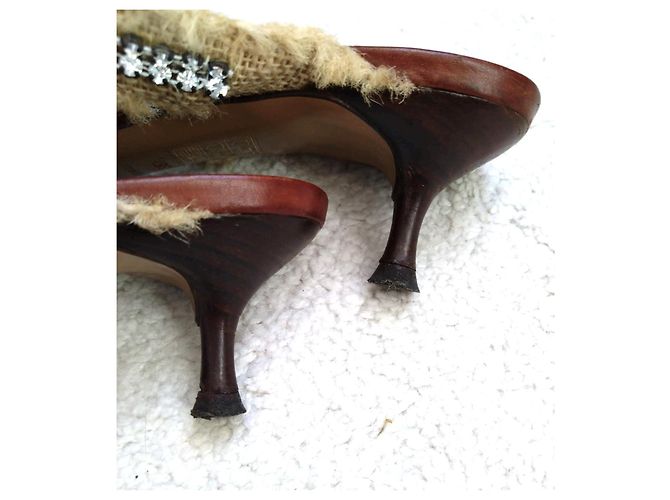 Dolce & Gabbana Sandali Tongs in Pelle Marrone Decorati - vista 3