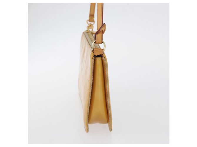 Louis Vuitton Lexington Pochette Monogram Vernis Beige - Ansicht 3