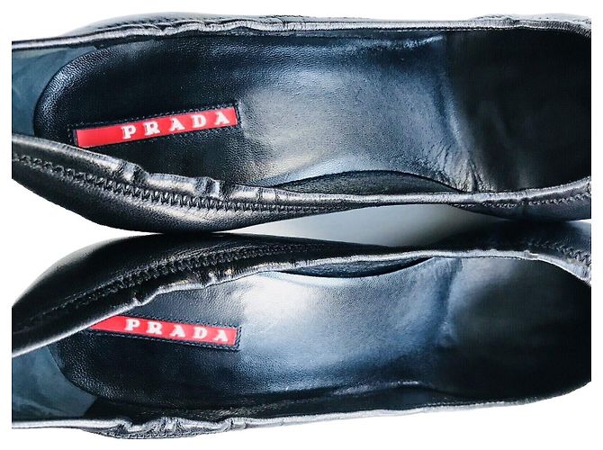 Décolleté a punta in pelle nera Prada Nero - vista 11