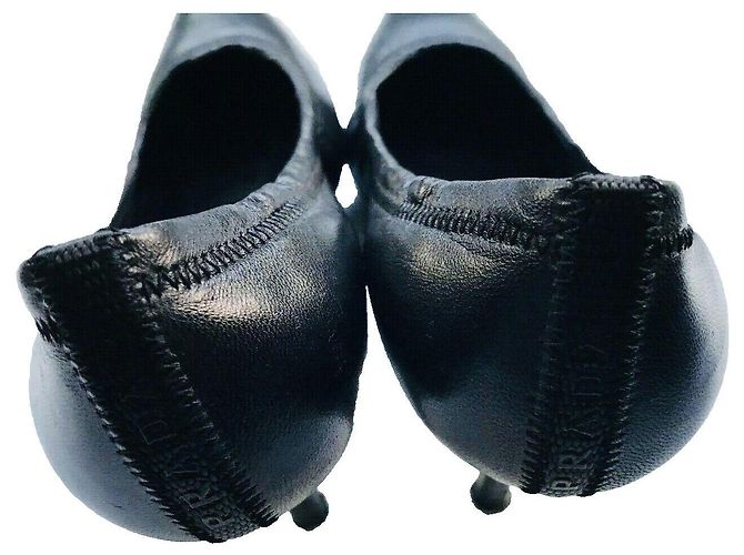 Décolleté a punta in pelle nera Prada Nero - vista 12