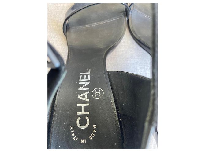 Chanel Sandali con tacco in pelle nera e scamosciata Nero - vista 4