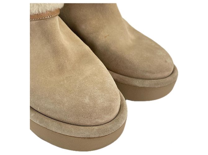 Botines cortos de mouton Louis Vuitton Beige - vista 4