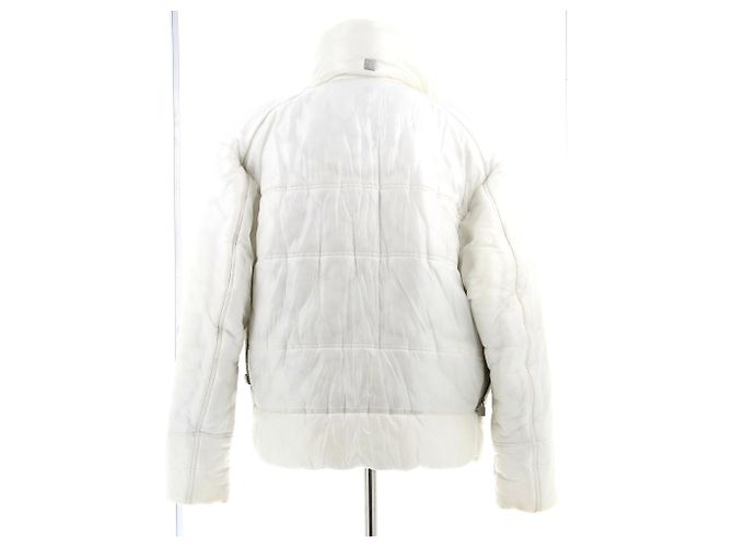 Chanel Jaqueta de Plumas Branca Tamanho 38 Branco - vista 2