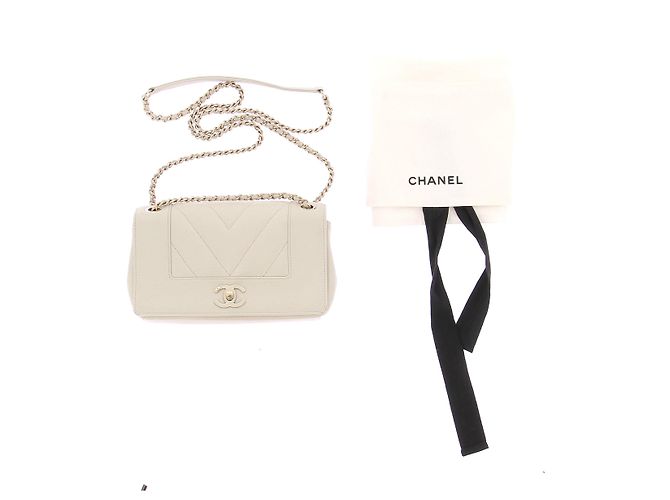 Chanel Borsa a tracolla "Mademoiselle" Beige - vista 10