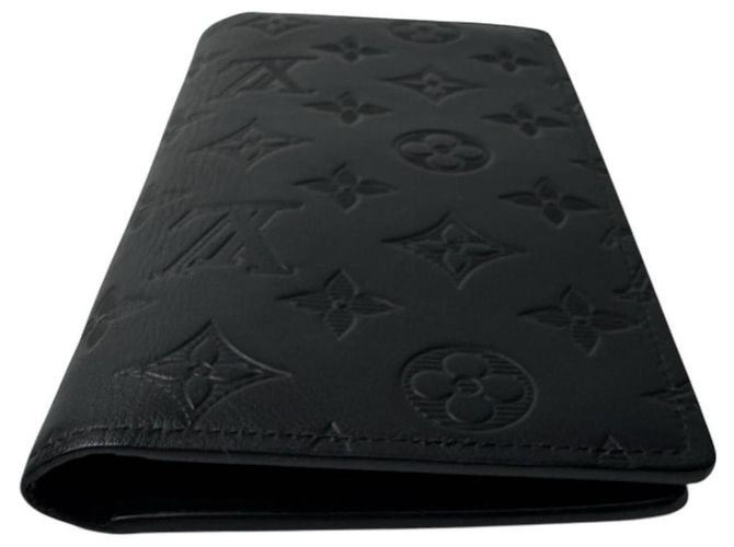 Louis Vuitton Monogram Shadow Portefeuille Brazza Nero - vista 4