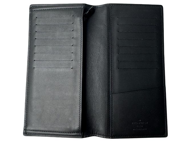 Louis Vuitton Monogram Shadow Portefeuille Brazza Nero - vista 5