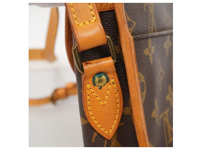 Borsa a Spalla Louis Vuitton Monogram Gibeciere PM Marrone - vista 7