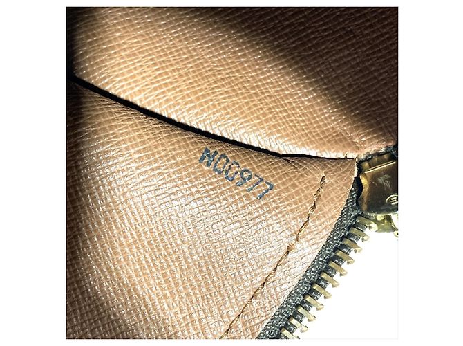 Borsa Louis Vuitton Papillon 30 Marrone - vista 7