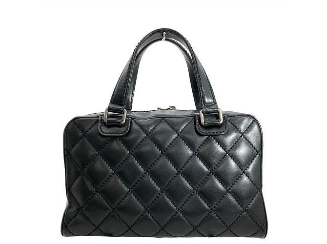 Sac à main Chanel Wild Stitch en noir - vue 2