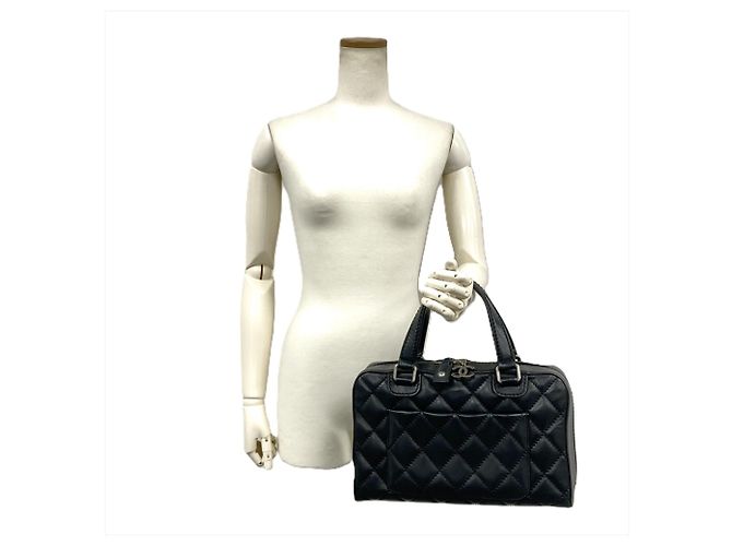 Sac à main Chanel Wild Stitch en noir - vue 5
