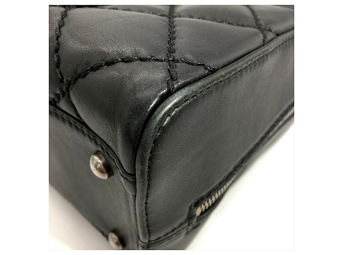 Sac à main Chanel Wild Stitch en noir - vue 7
