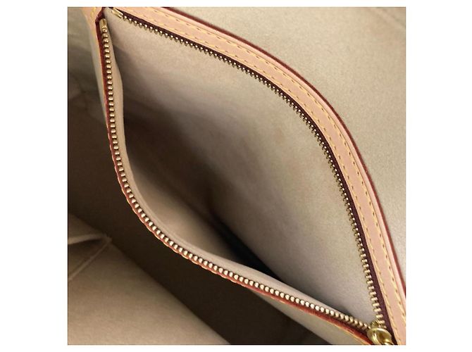 Borsa a Spalla Louis Vuitton Looping GM - vista 5