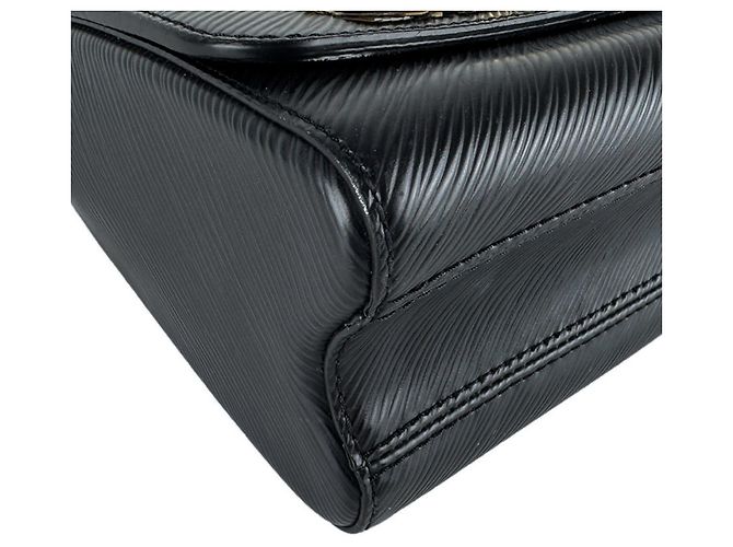 Borsa a tracolla in pelle Epi Louis Vuitton Nero - vista 8