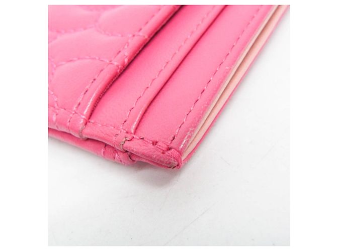 Tarjetero de piel Camellia de Chanel en rosa - vista 5