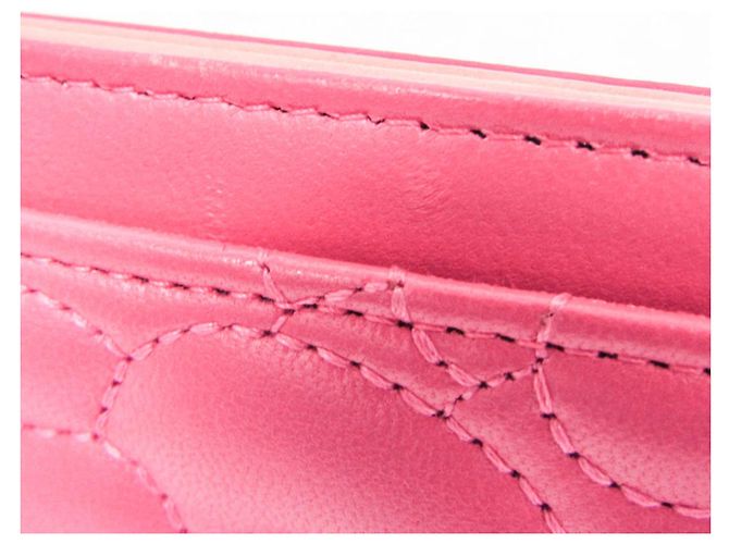 Tarjetero de piel Camellia de Chanel en rosa - vista 9