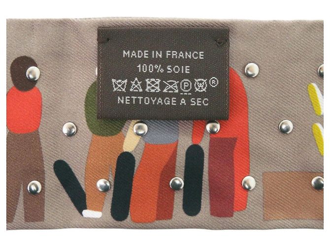 Pañuelo de seda Hermès Twilly Figure Libre Stud Castaño Multicolor - vista 3
