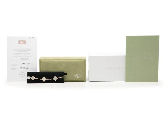 Bracciale Charm Vintage Alhambra di Van Cleef & Arpels - vista 6